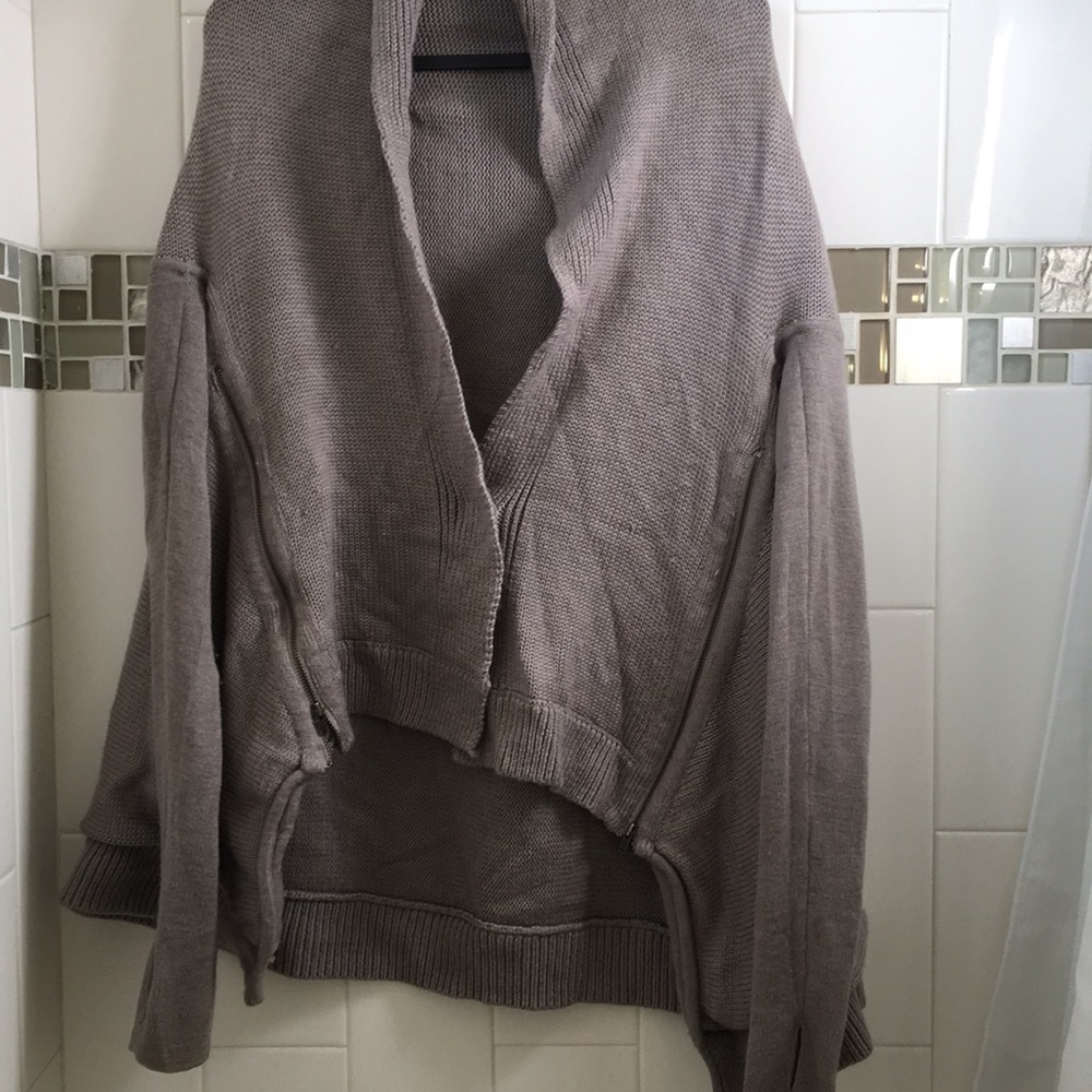 Lulu lemon sweater